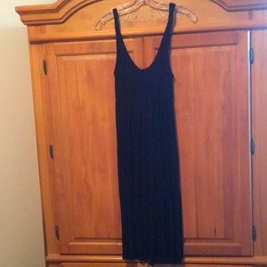 Gap V-Neckline Midi Dress.